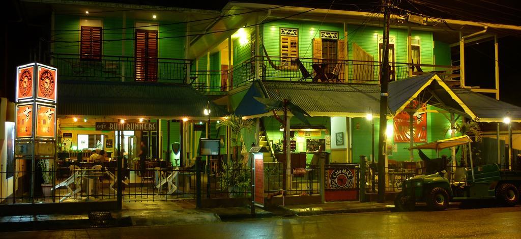 Hotel Casa Max Bocas del Toro Exterior photo